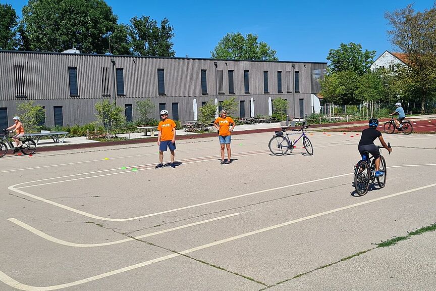 Fasitraining_20230821 Übungen auf dem Platz